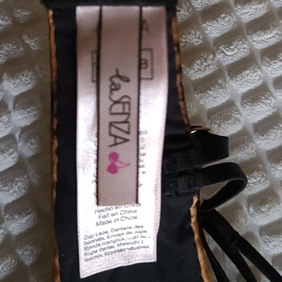 ⚡2/$25-Purrrrrrrr....strappy bra - Picture 3 of 8